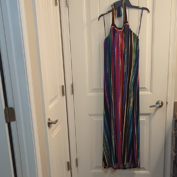 Maggy London Dresses & Skirts - Maggy London Colorful Halter Dress